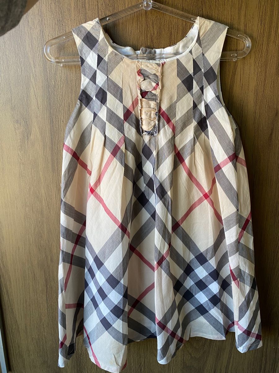 Burberry vestidos shop 3 años