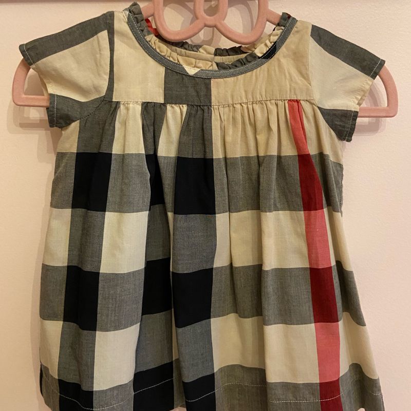 Burberry vestidos outlet 6 meses