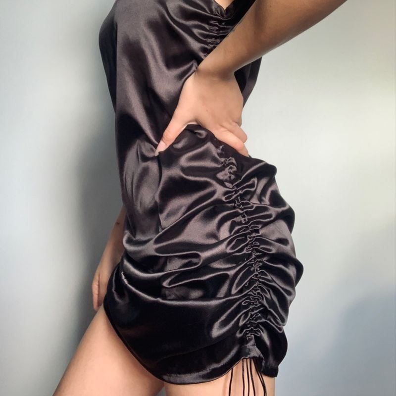 Vestido Cetim Drapeado Preto Vestido Feminino Goca-Store Nunca