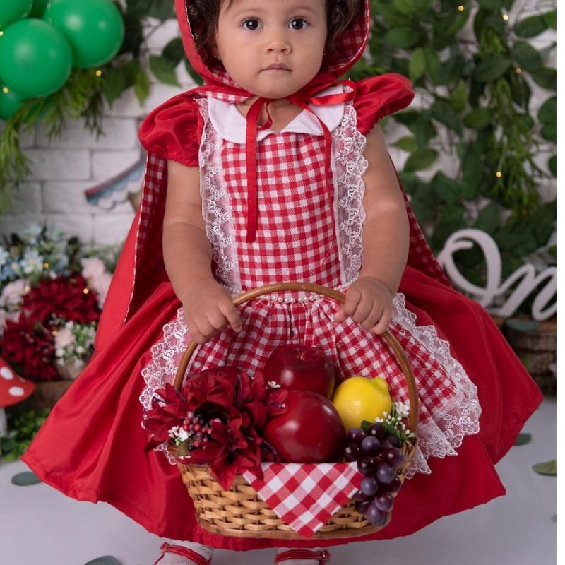 Roupinha de Boneca - Vestido de Chapelzinho Vermelho