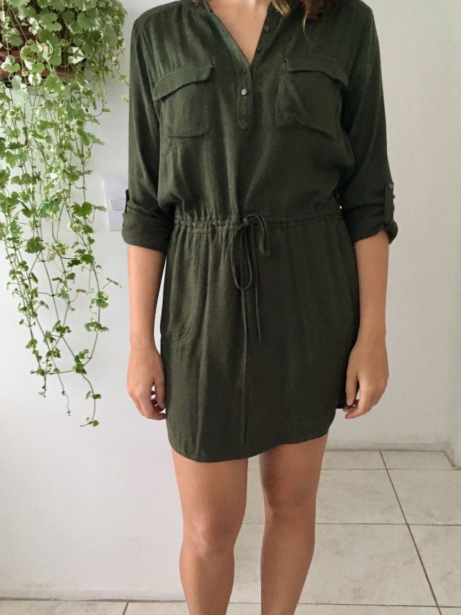 vestido chemise verde militar