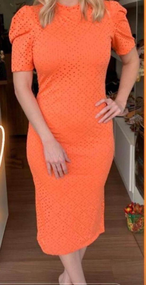 vestido coral midi