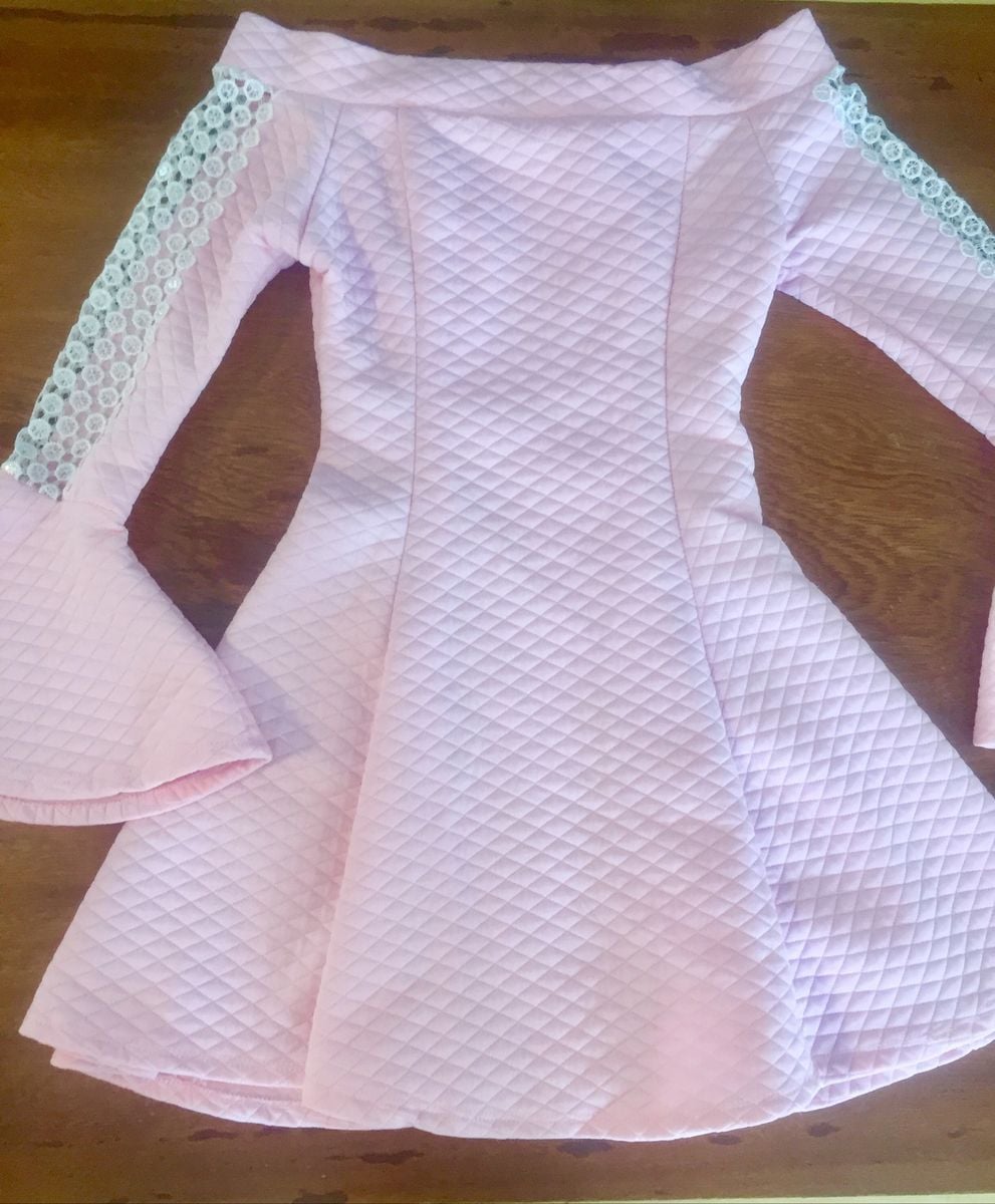 vestido manga longa boca de sino