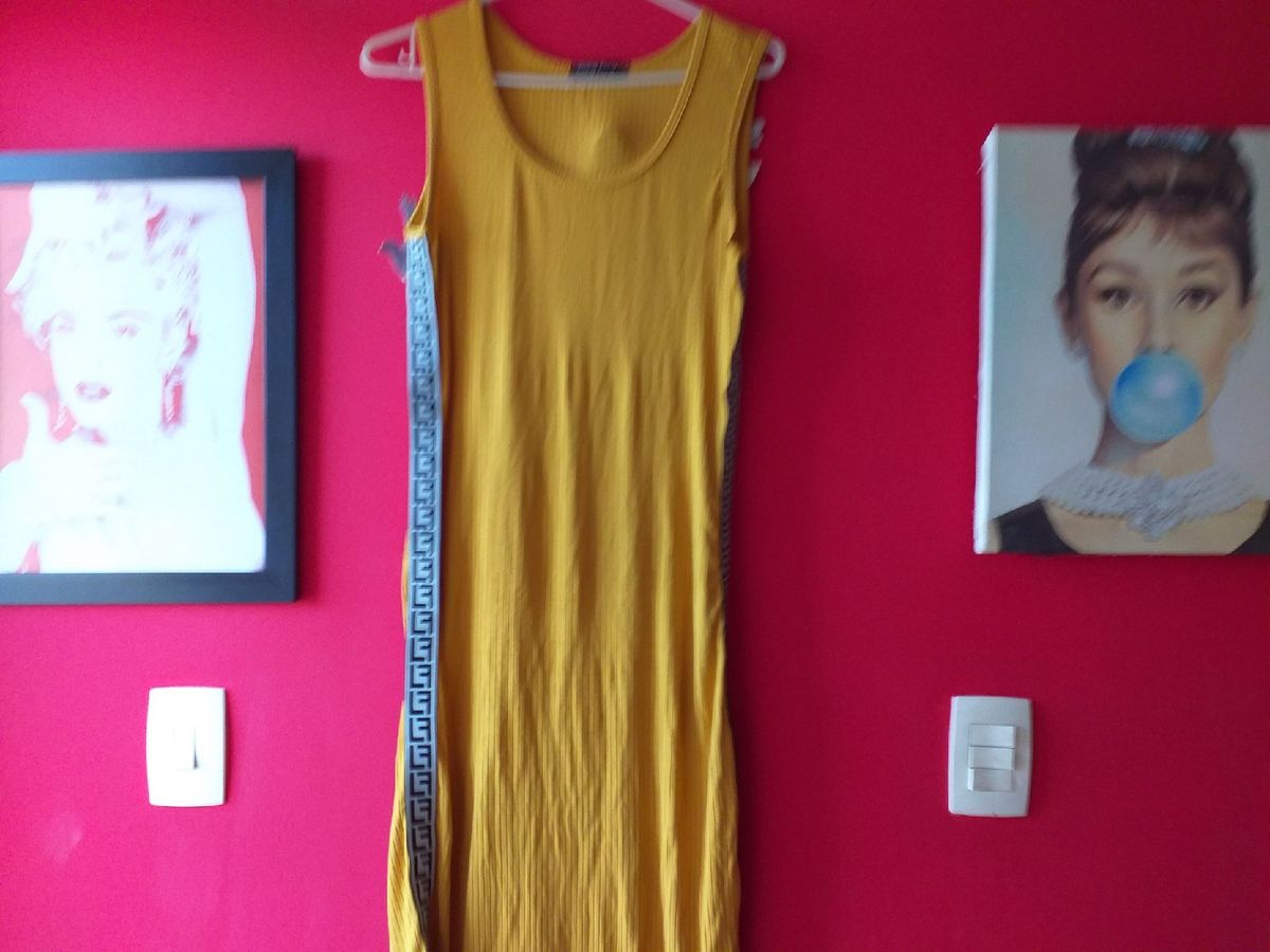 vestido pra baixo do joelho