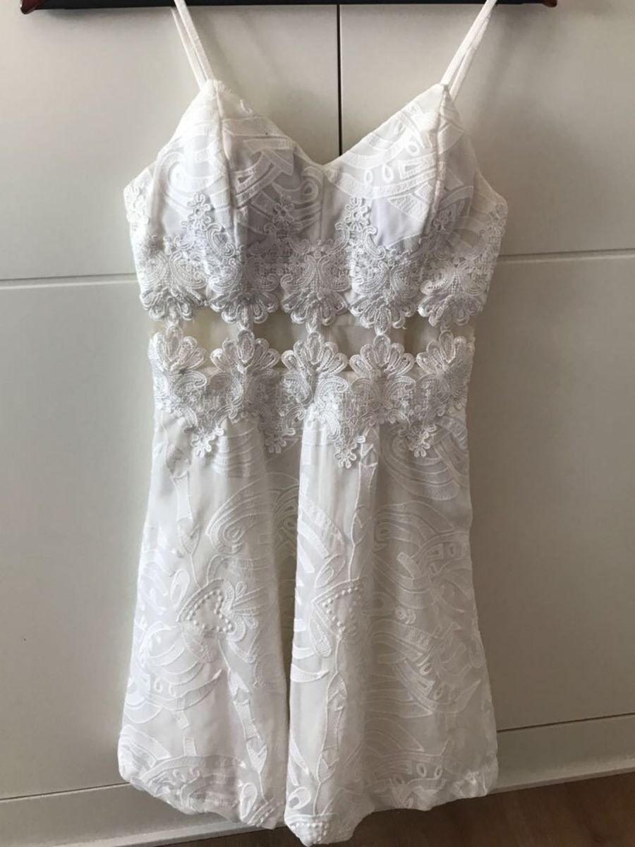 vestido tule transparente curto