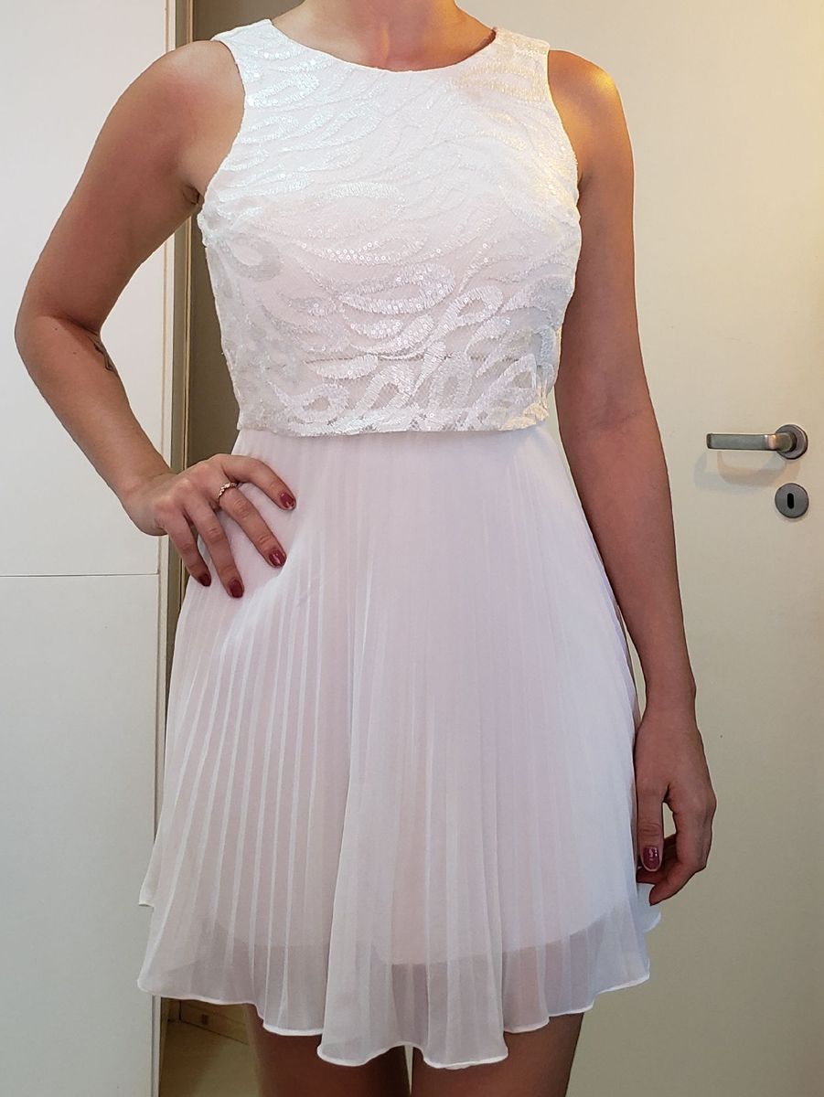 vestido plissado curto para casamento