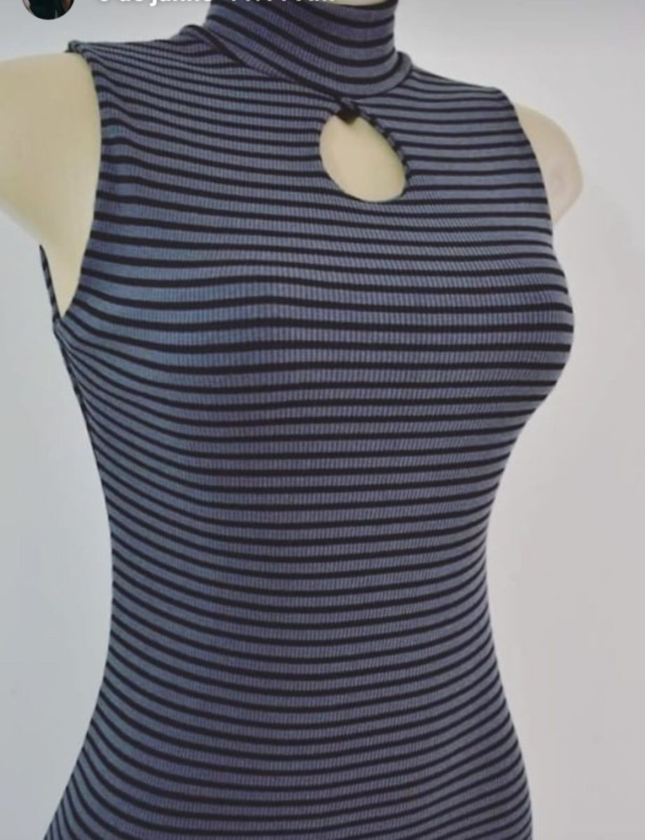 vestido colado listrado
