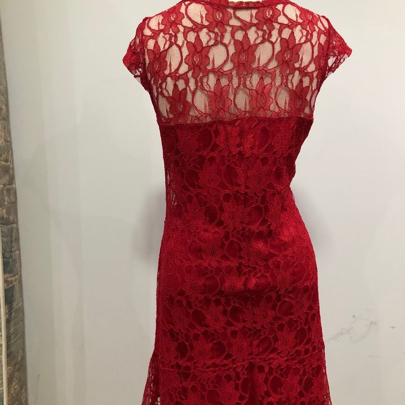 Vestido vermelho best sale curto com renda