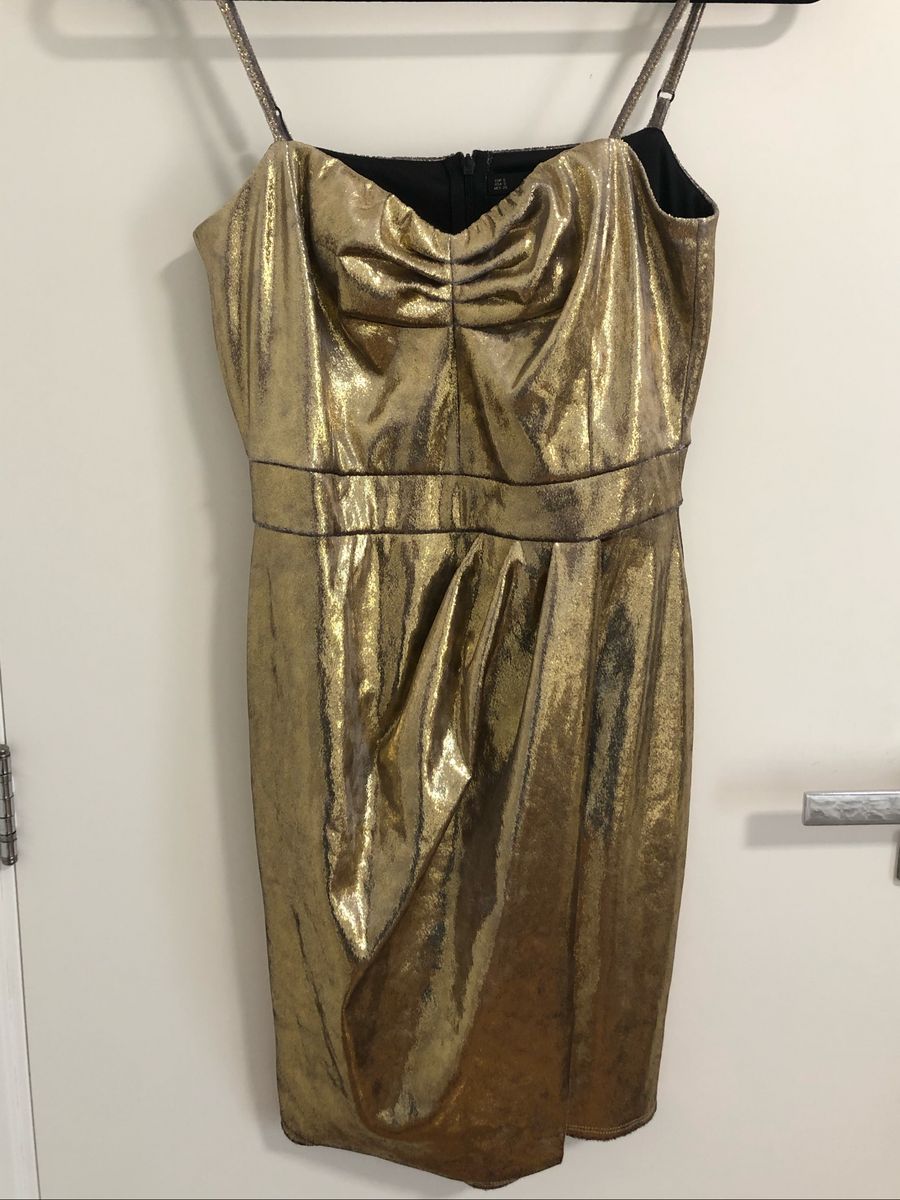 vestido dourado zara