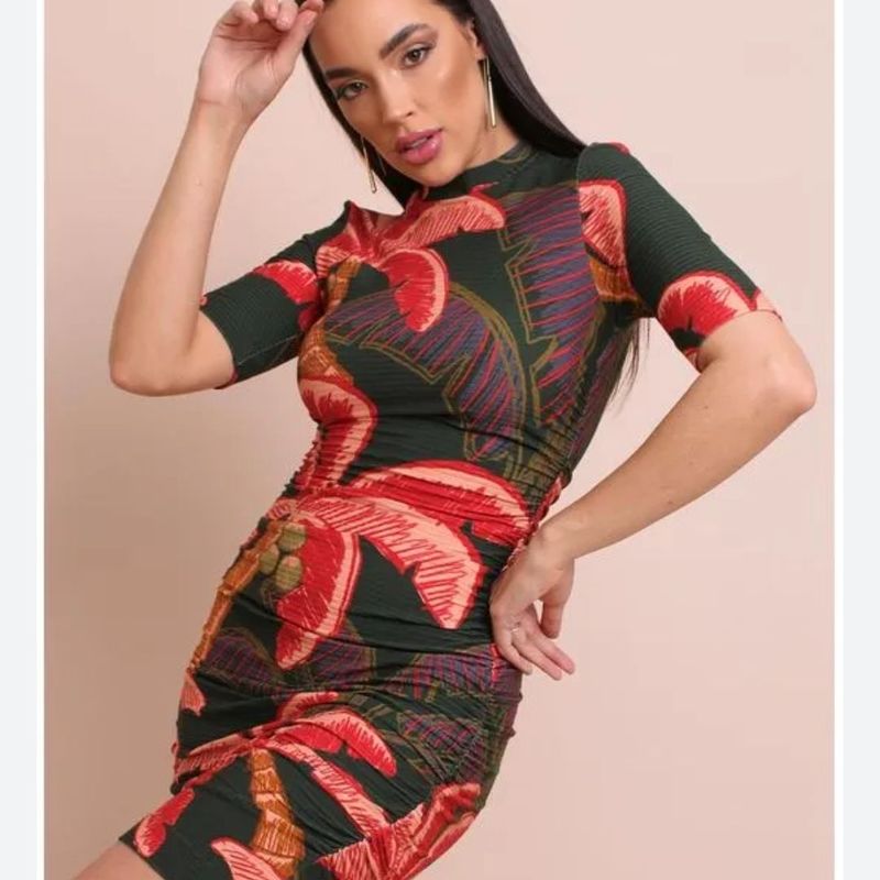 Vestido Curto Franzido Na Lateral Verde Farm, Tecido em Malha