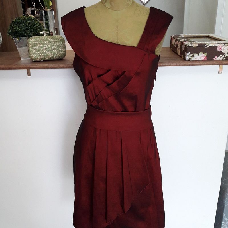 Vestido vermelho best sale marsala curto