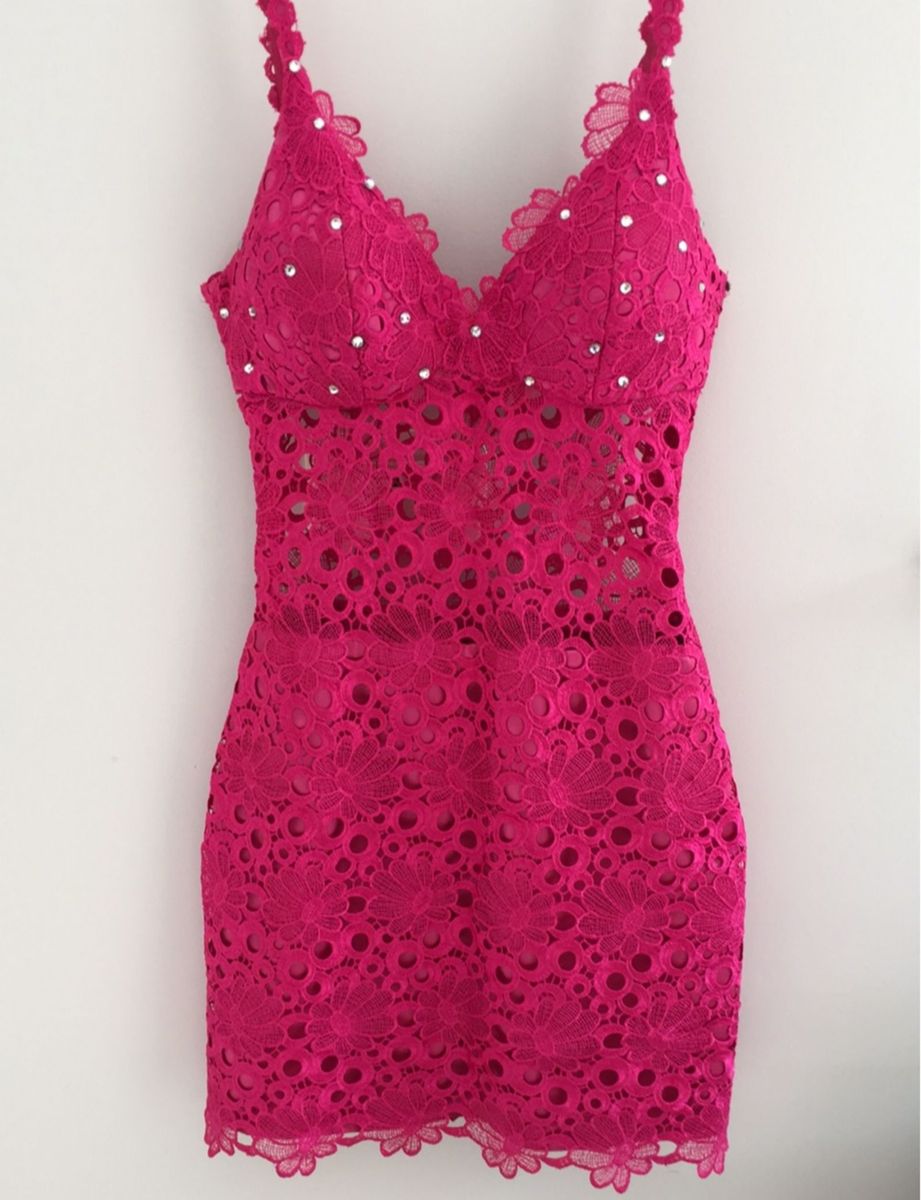 vestido de renda guipir curto