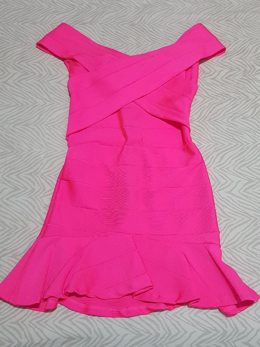 vestido rosa neon curto