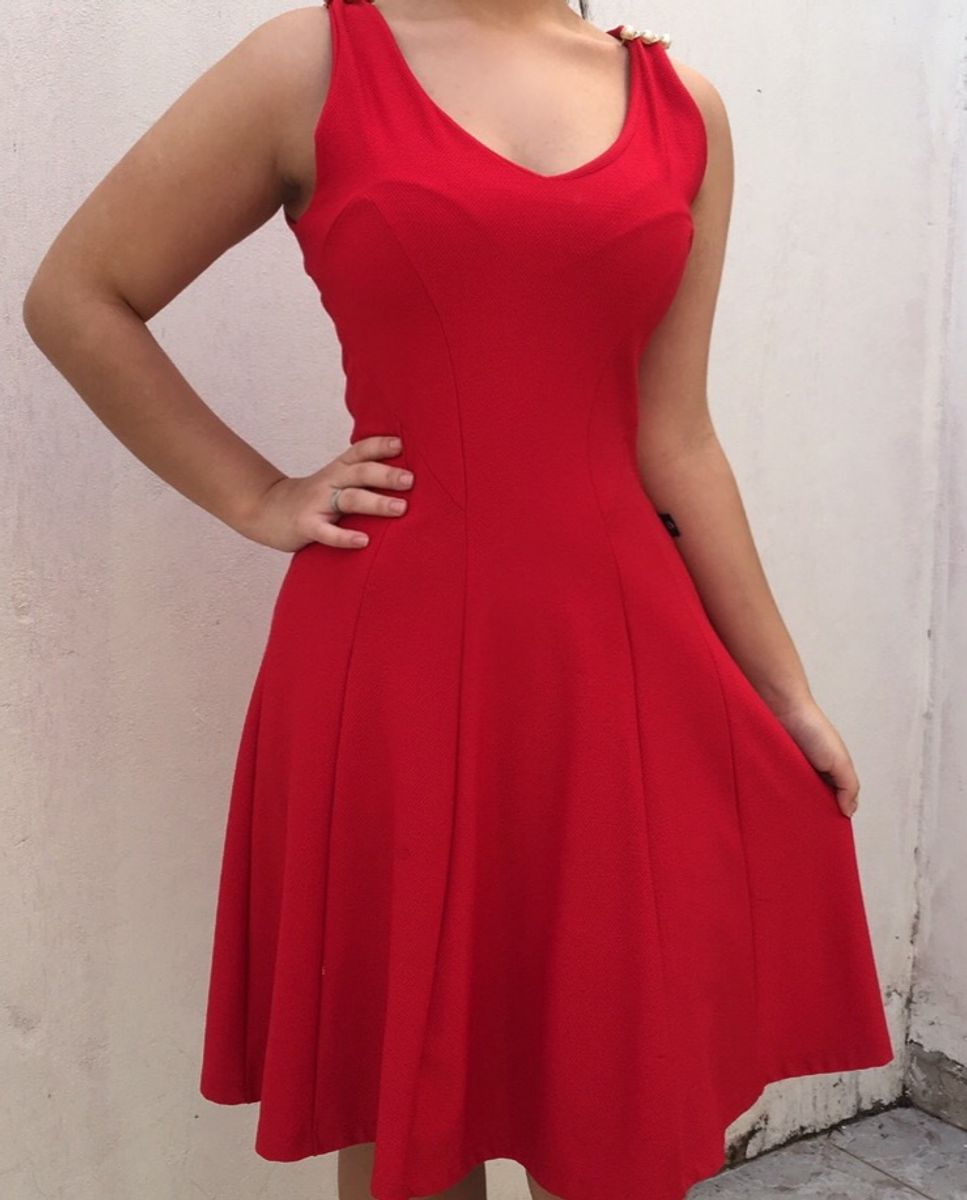 vestido vermelho curto simples