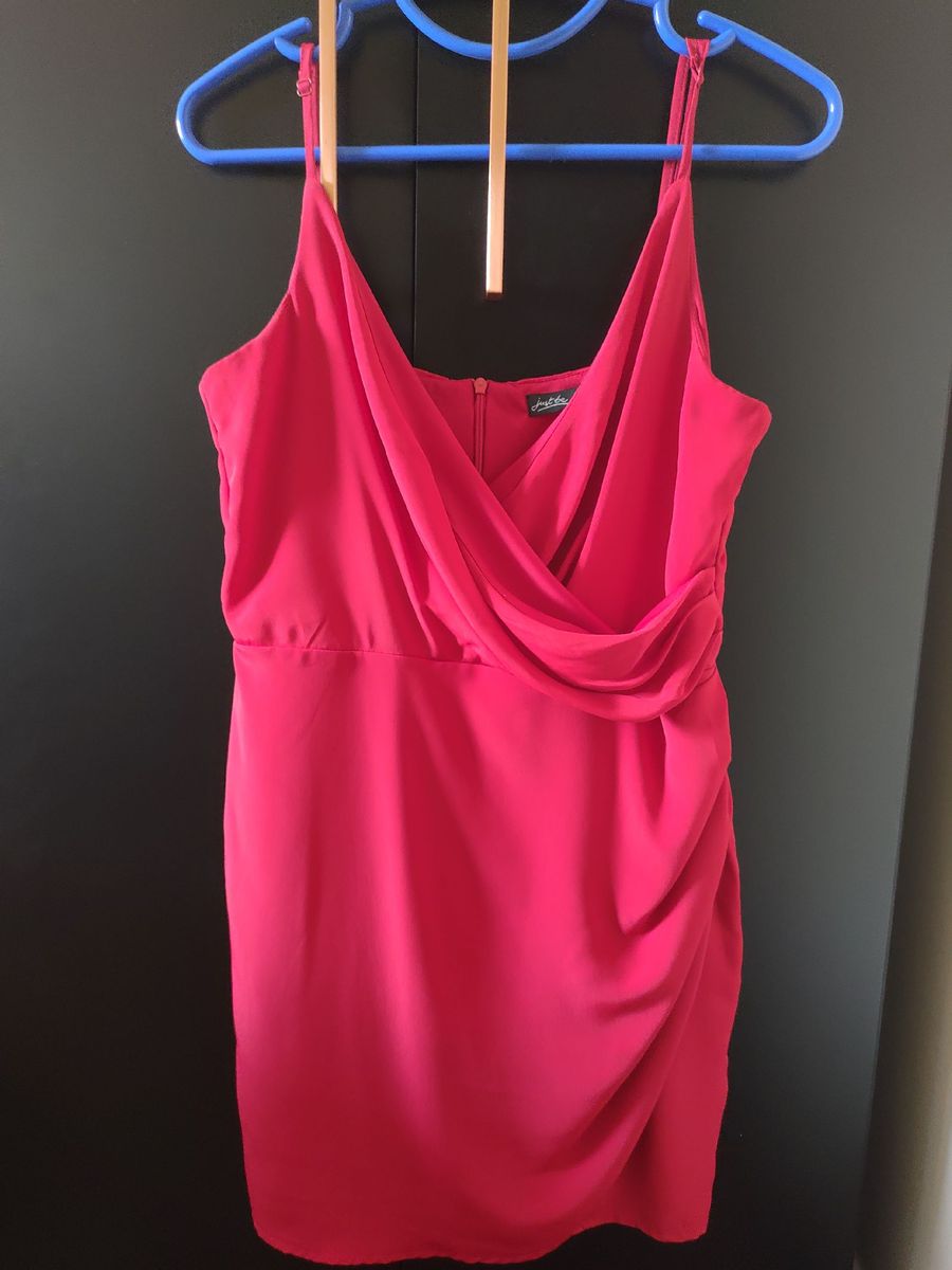 vestido vermelho curto renner