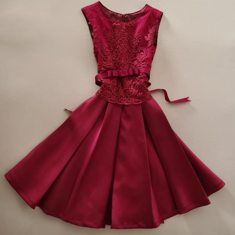 Vestido vinho store curto para formatura