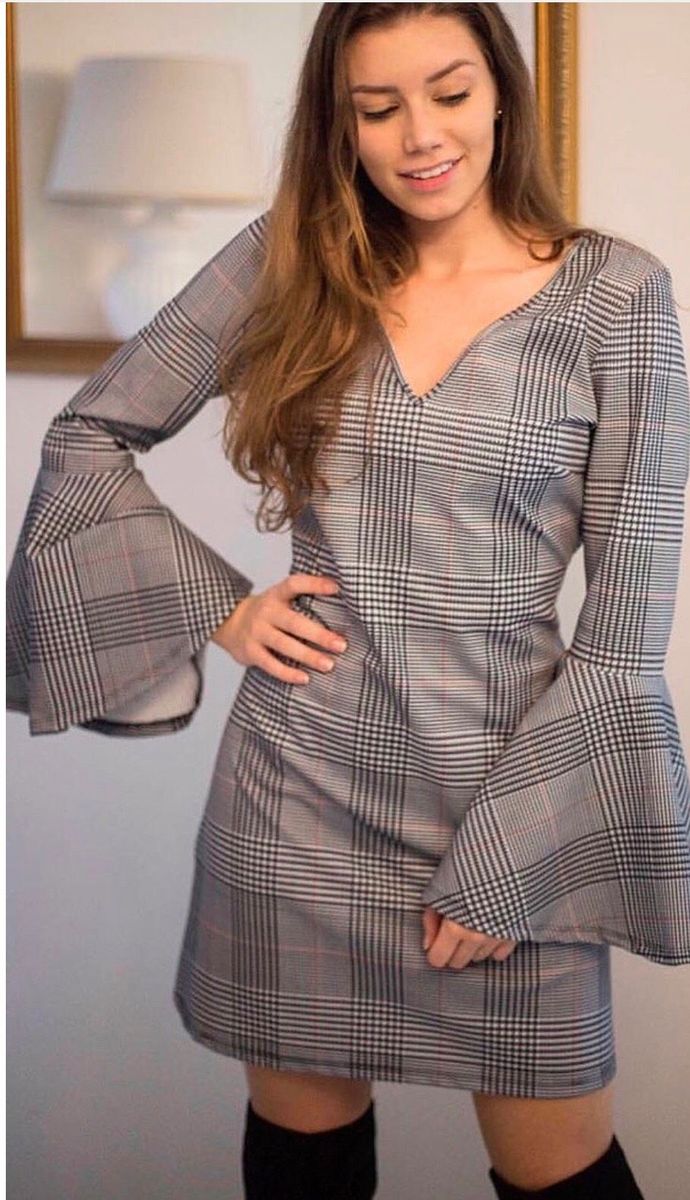 vestido xadrez lança perfume
