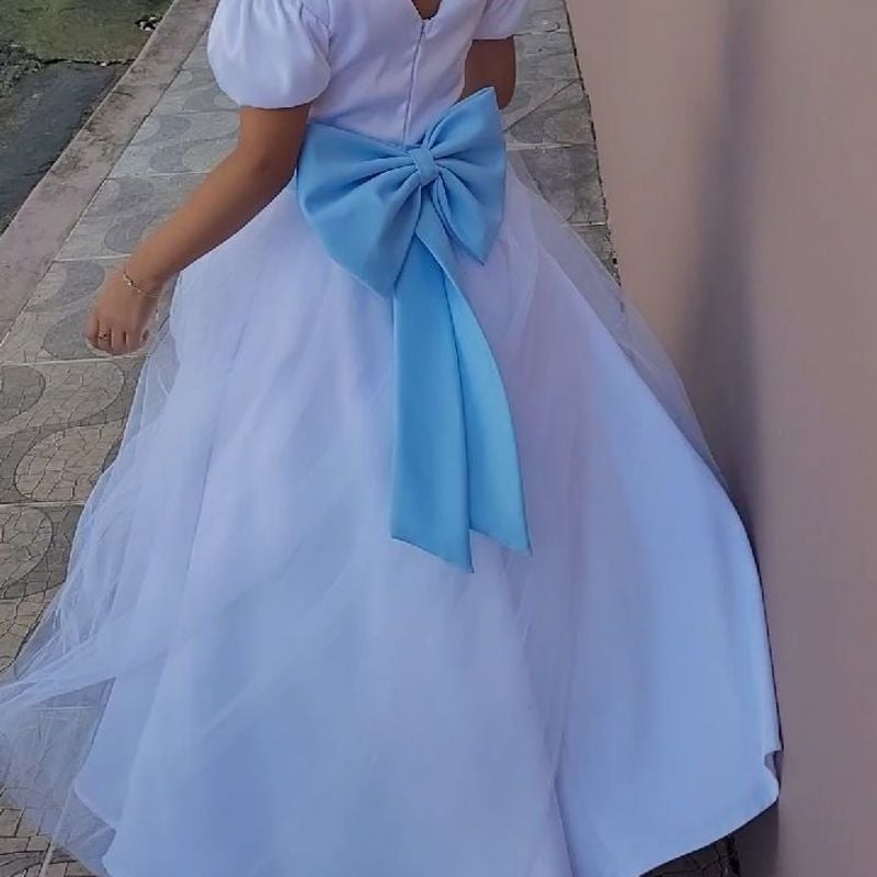 Vestido de daminha sales com laço azul