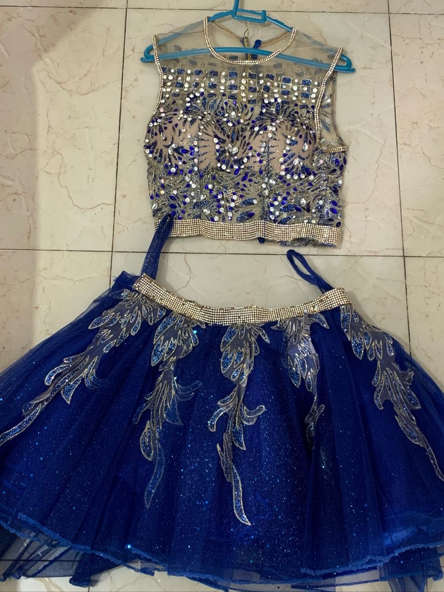 Vestido de 15 anos azul 2024 e dourado