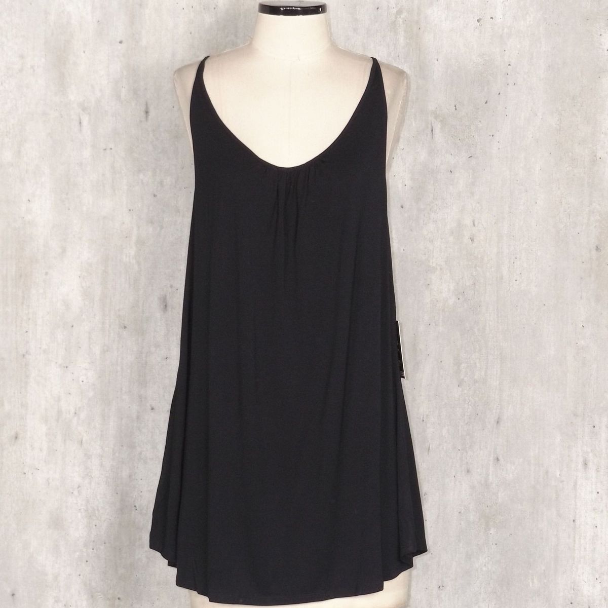 vestido preto soltinho de alcinha