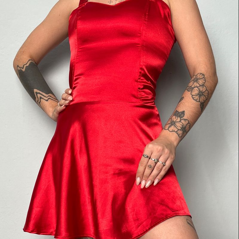 Vestido de store cetim vermelho curto