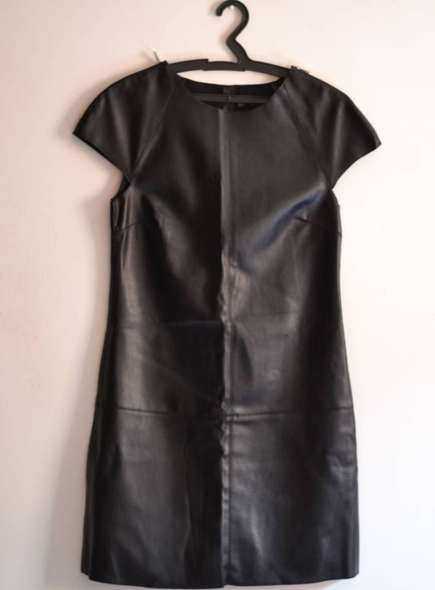 vestido couro zara