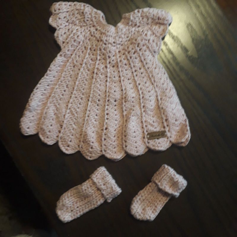 Vestido de crochê para bebê de hot sale 3 meses