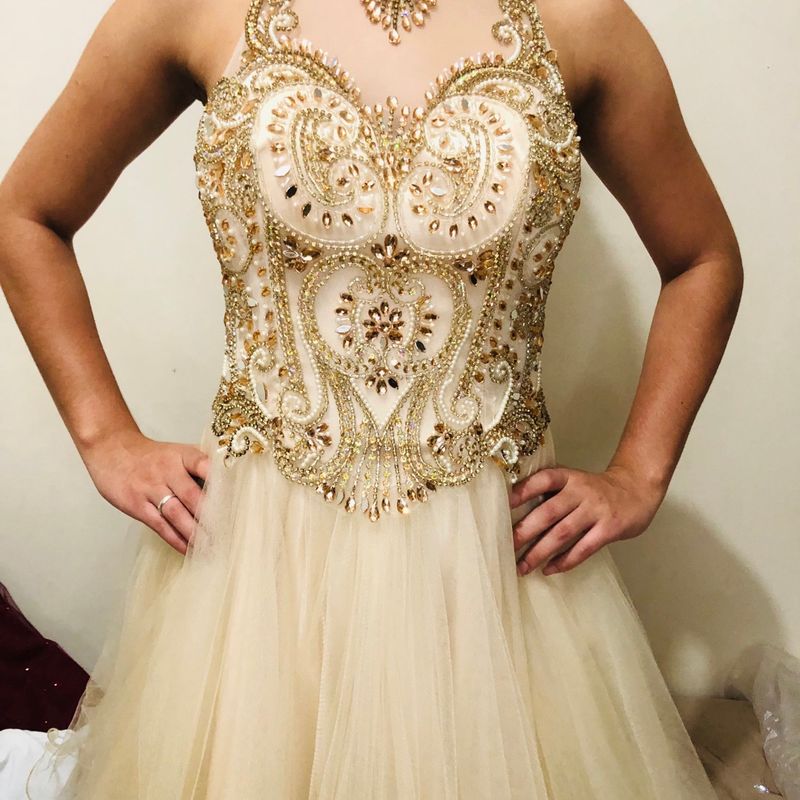 Vestido dourado best sale curto para debutante