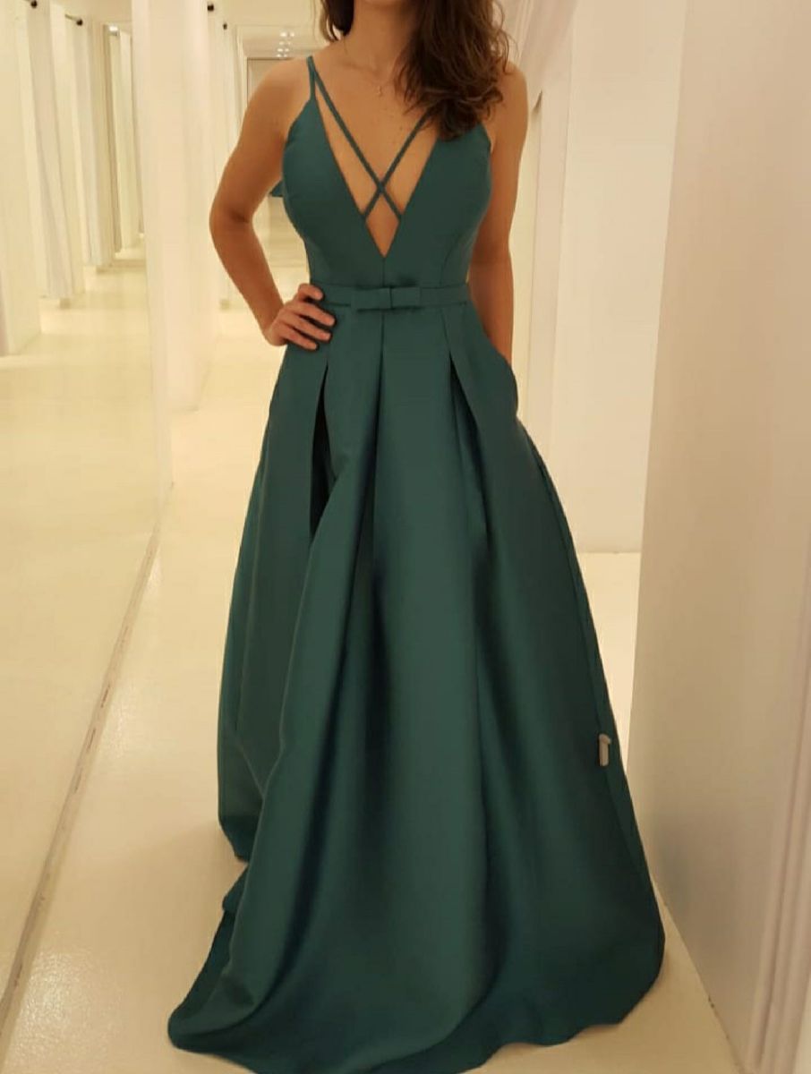 vestido longo com bolso lateral