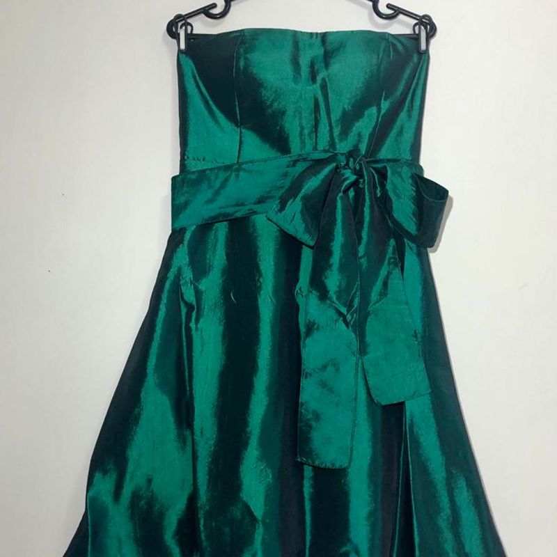 Vestido de sale formatura curto verde