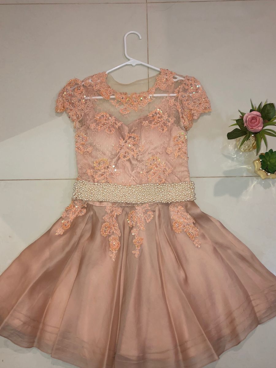 vestido estilo princesa curto