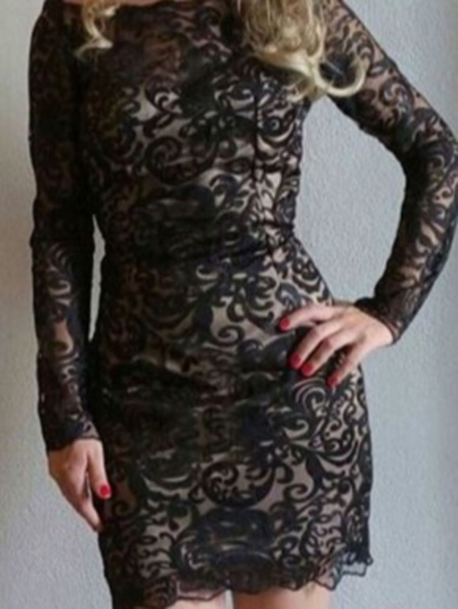 vestido renda com tule curto