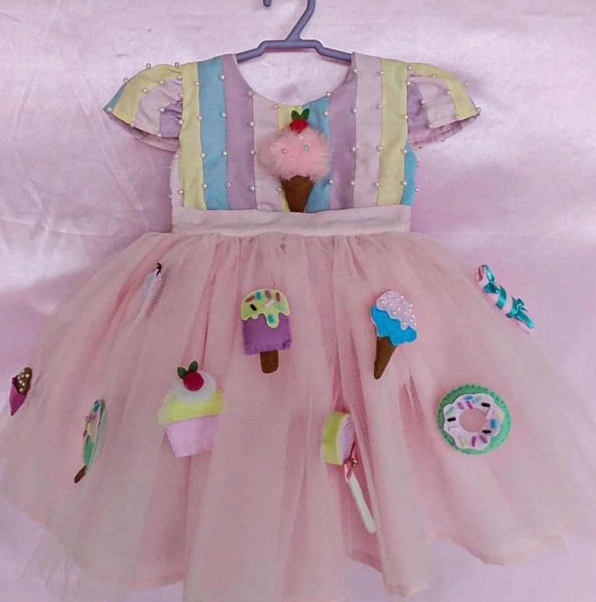 Vestido infantil best sale tema doces