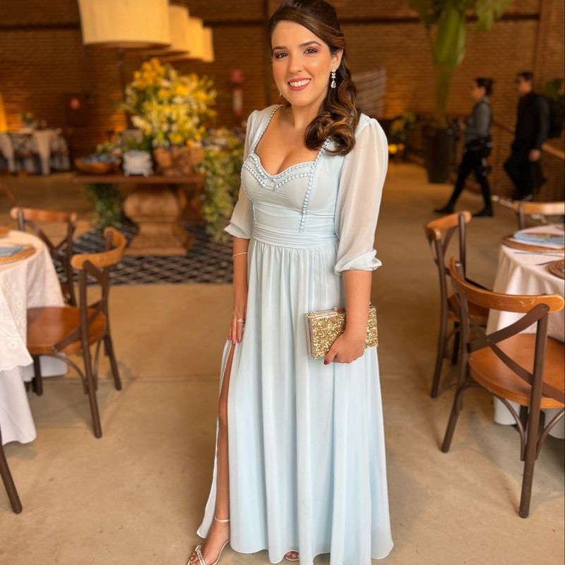 Vestido de Festa Longo Azul Bebê com Manga, Fenda e Decote Koji