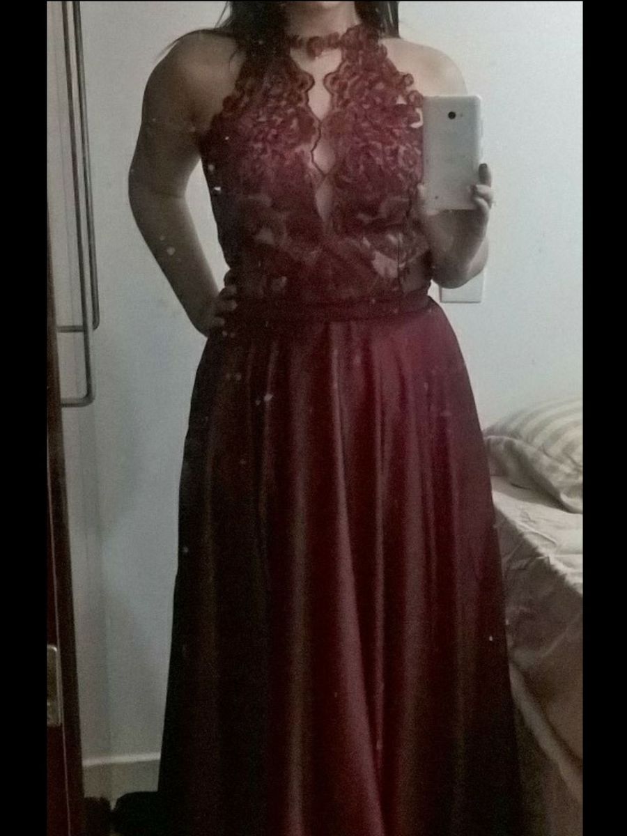 vestido de festa cor marsala longo