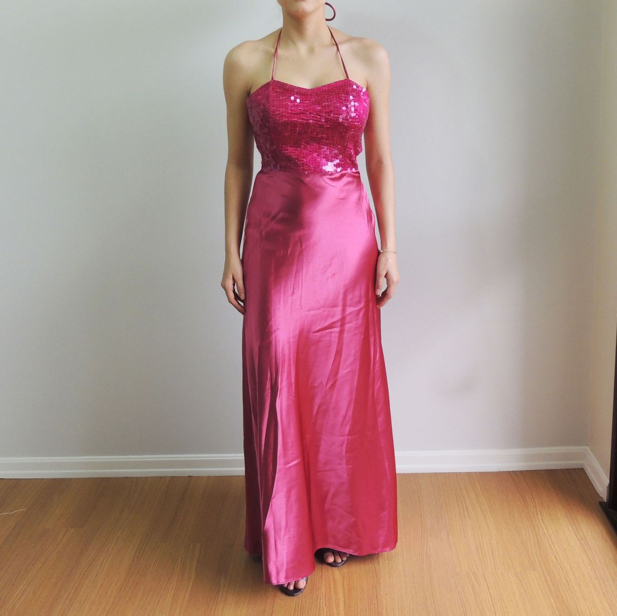 vestido de paete rosa longo