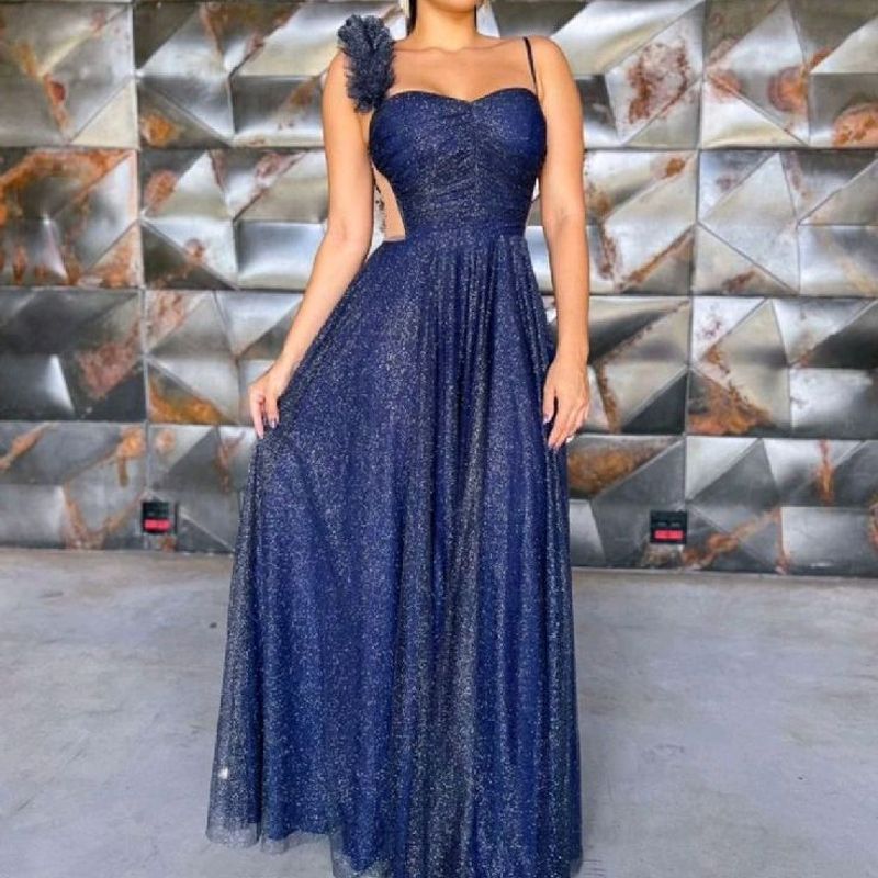 Vestido de Festa Longo Tule Brilhoso Flor No Ombro Fábrica Dos