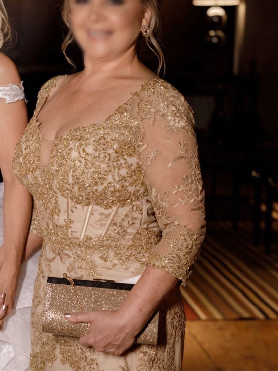 vestido da mãe da noiva dourado