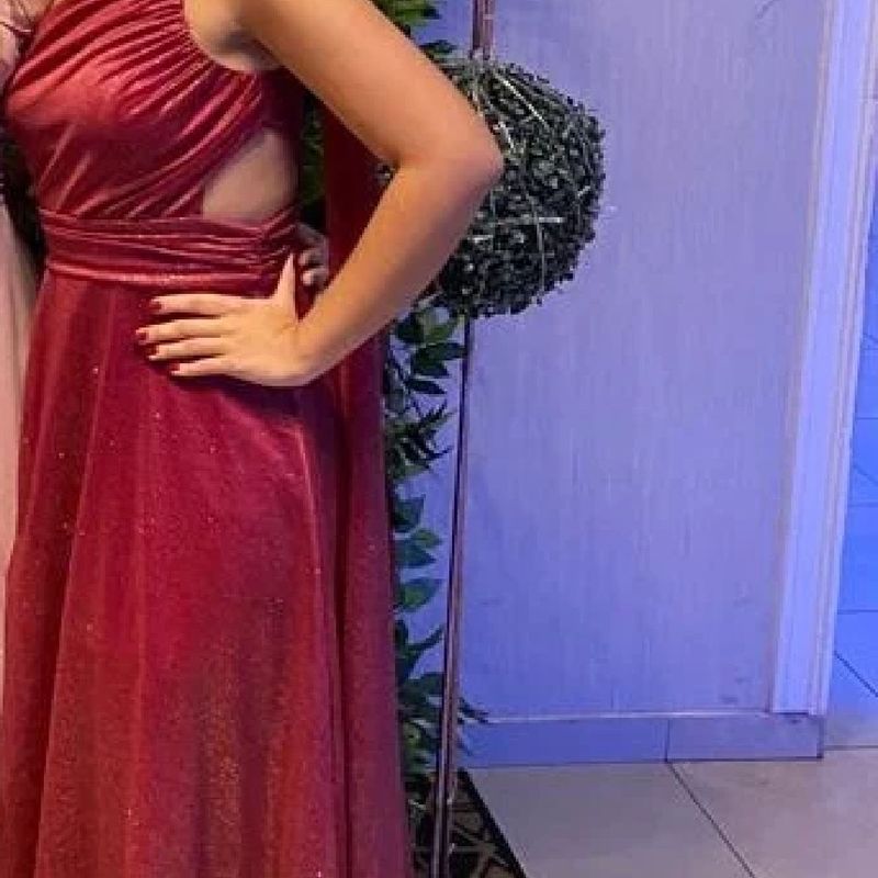 Cor vinho 2024 marsala vestido