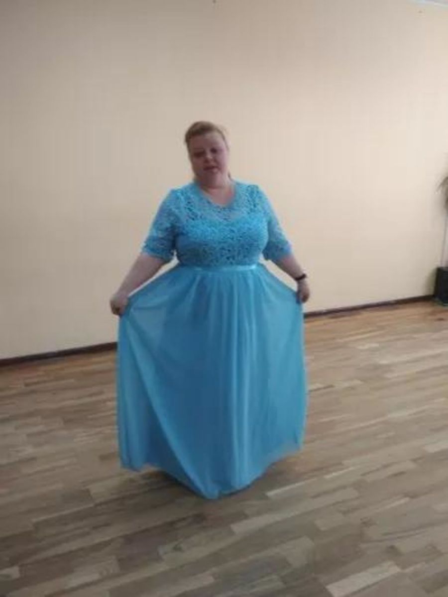 vestido madrinha azul tiffany plus size