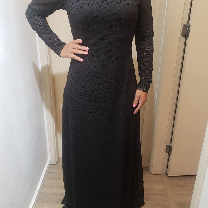 Vestido de Festa Preto Longo e Manga Longa Zinzane Usado