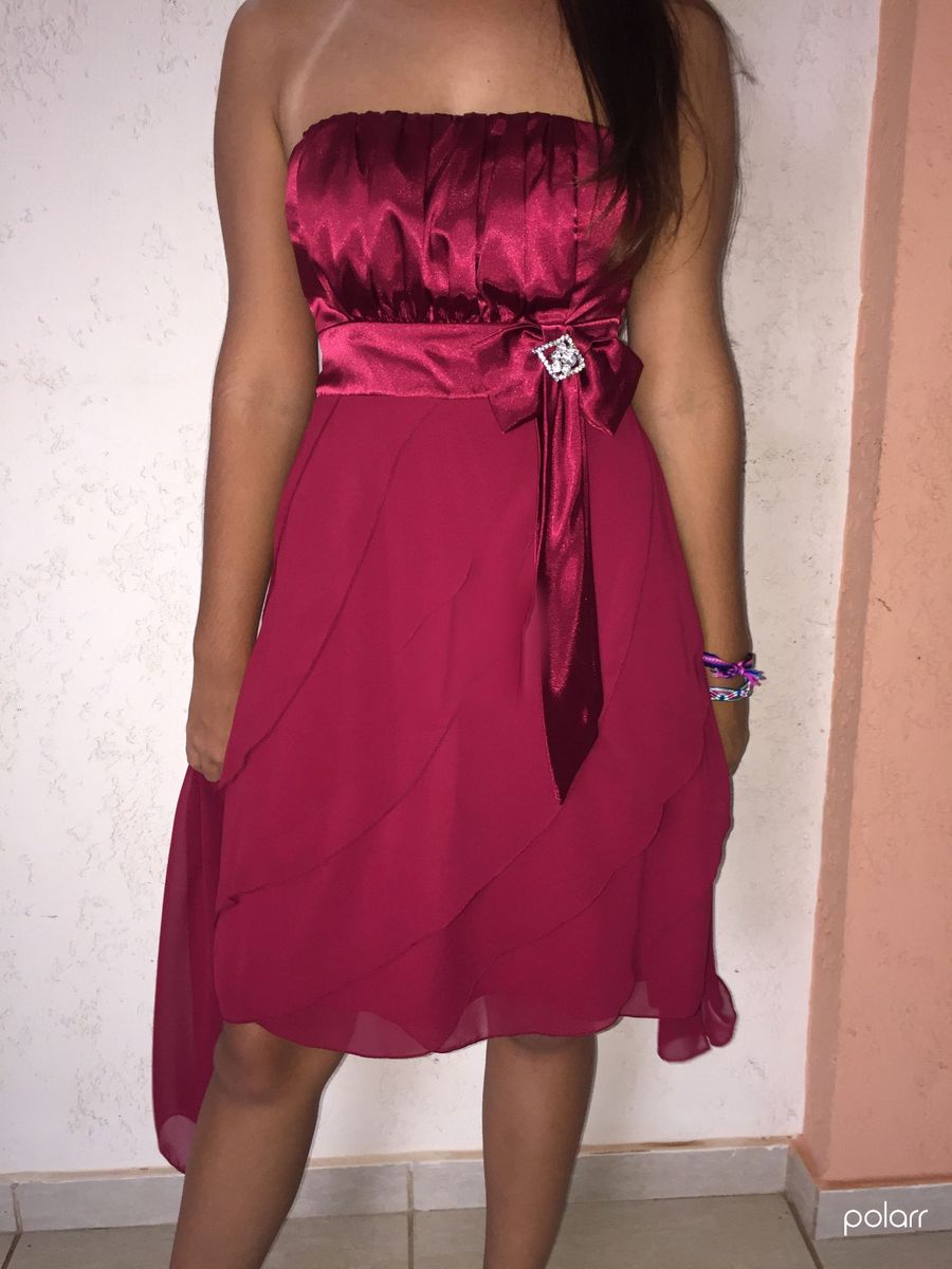 vestido para formatura cor de vinho