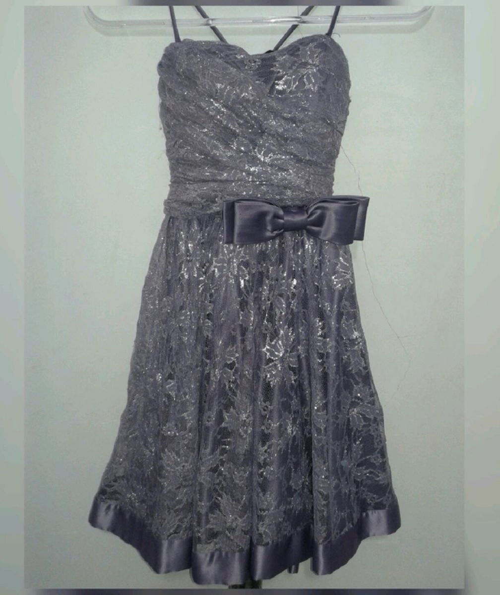 vestido preto longo ombro a ombro