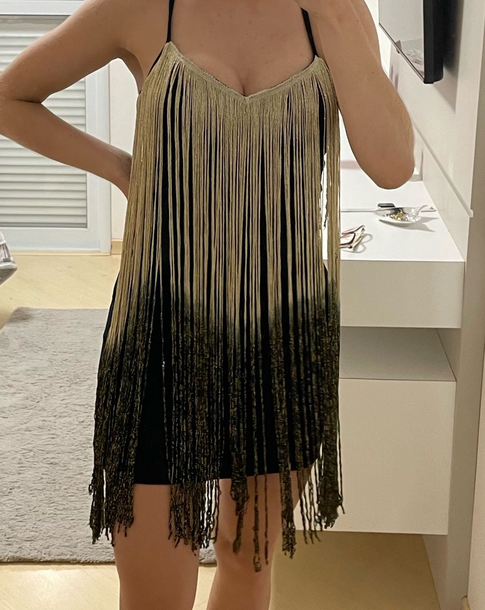 Vestido preto de sales franja