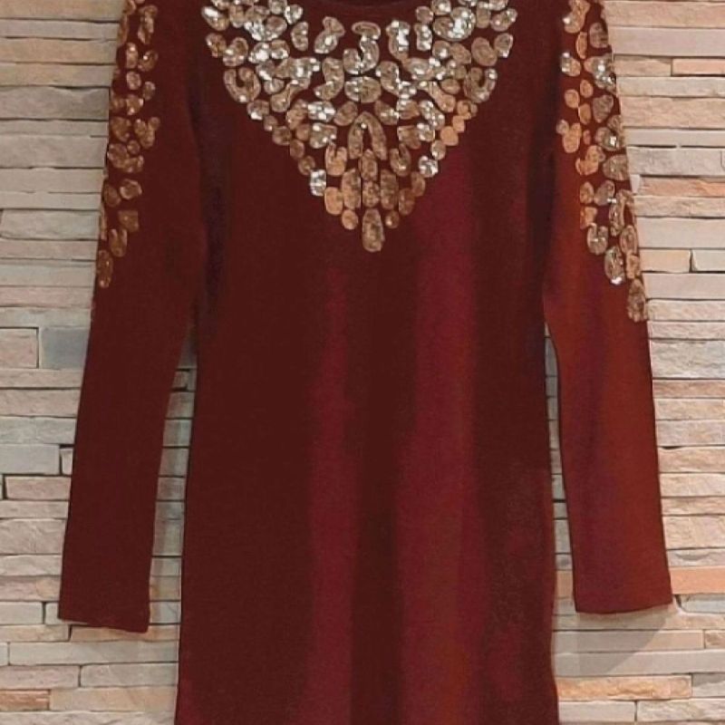 Vestido vinho discount com dourado