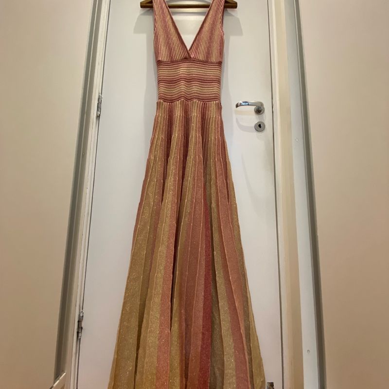 Vestido de Lurex Rosa e Dourado Maravilhoso Galeria Tricot