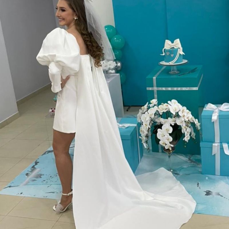 Vestido de noiva store curto com calda