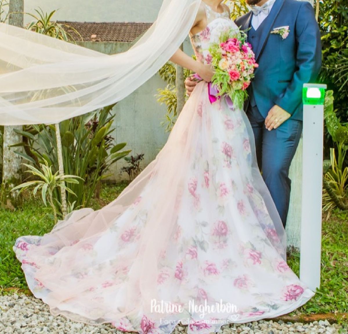 vestido de noiva floral