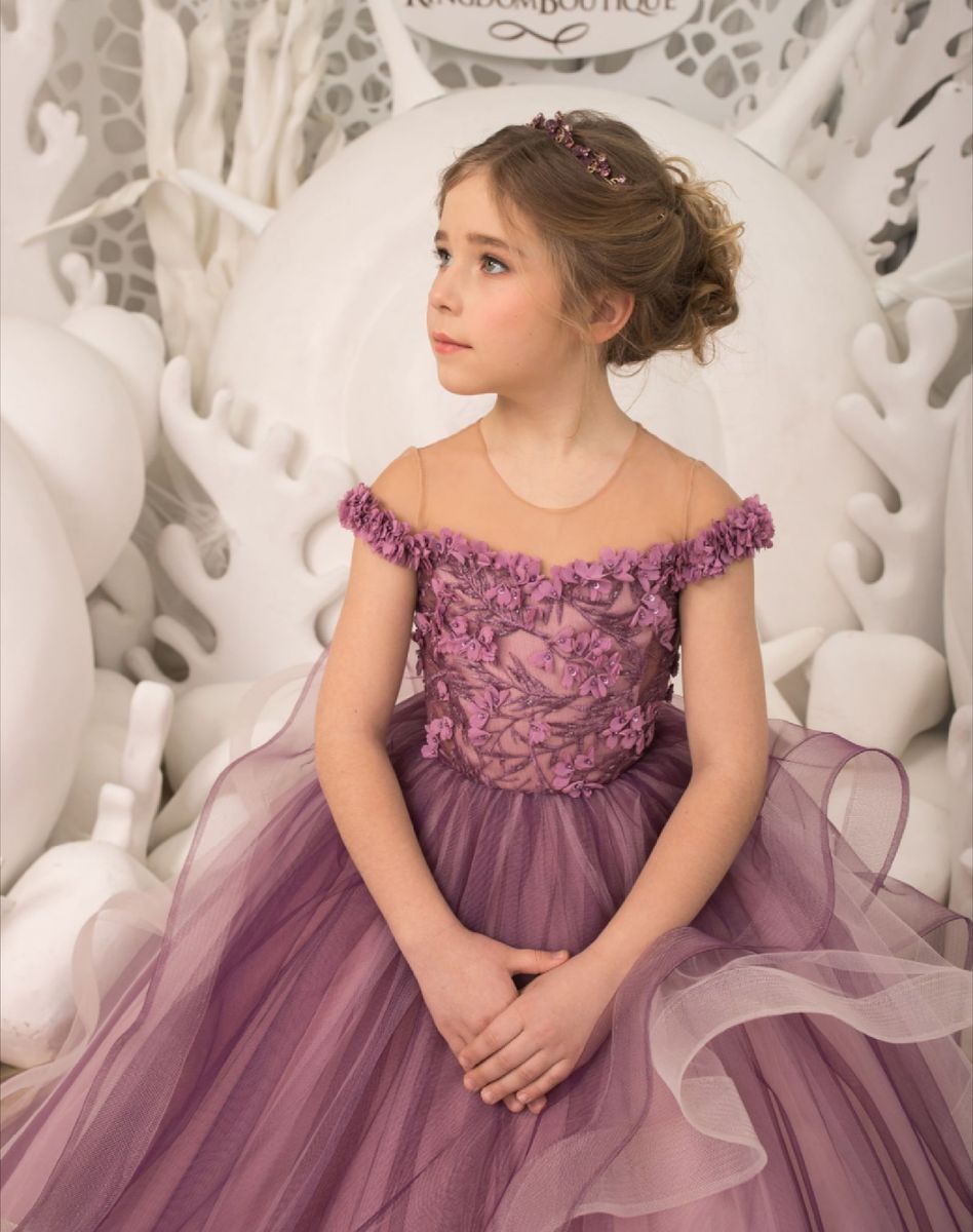 Princesa 2024 vestido roxo