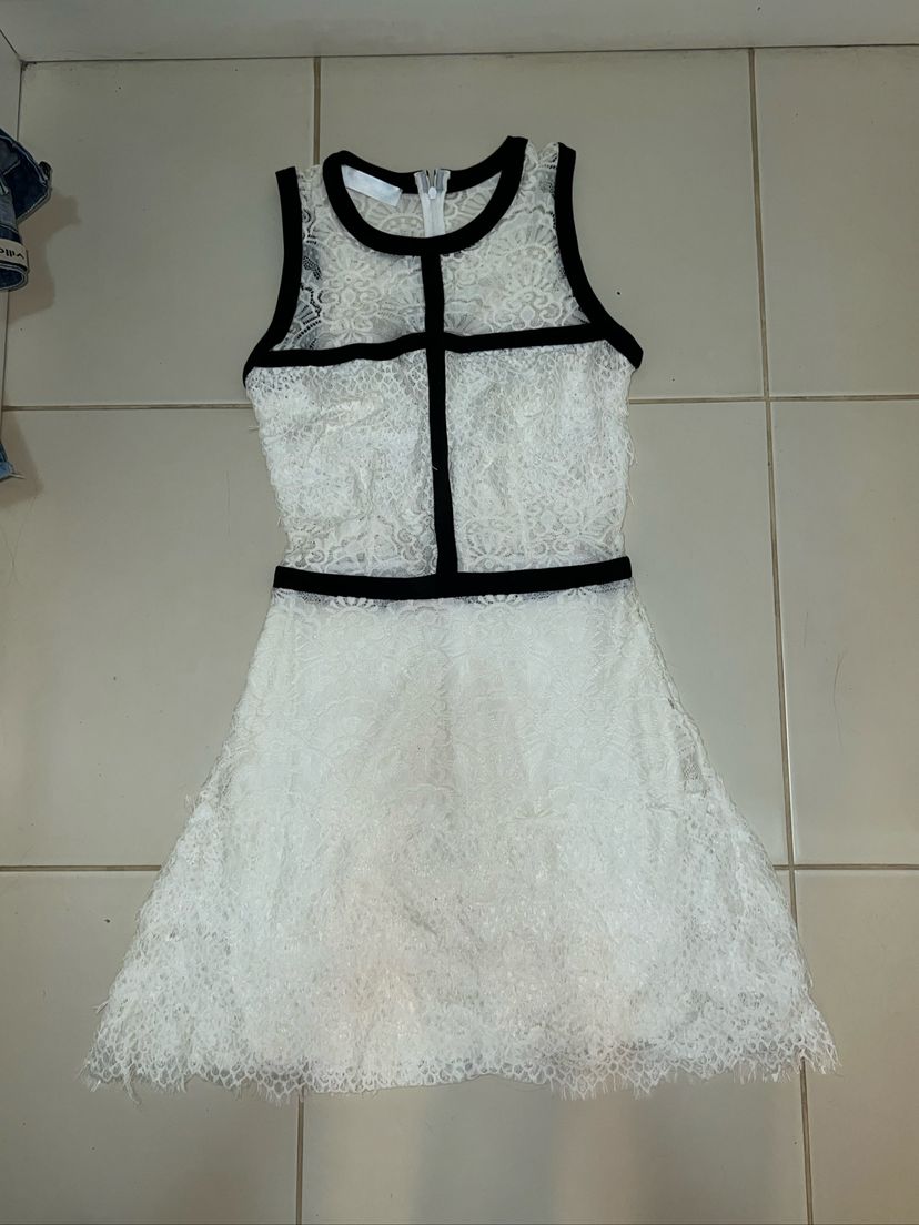 Vestido de Renda Chantilly Branco | Vestido Feminino Strass Usado 67956902  | enjoei